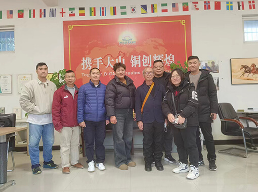 Canada customers visit